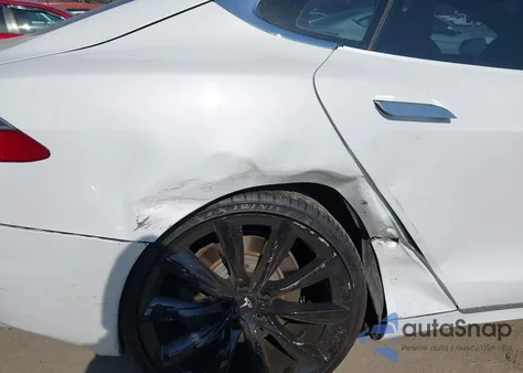 2017 Tesla Model S 60/75 z USA, uszkodzony, nr VIN 5YJSA1E15HF183194